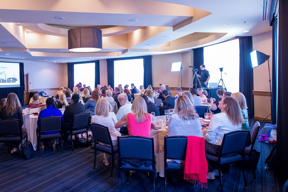 Top 10 tips for planning a corporate event